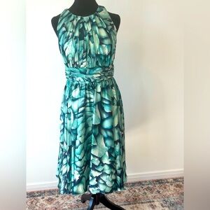 Sweet Badgley Mischka dress-perfect condition—size 6